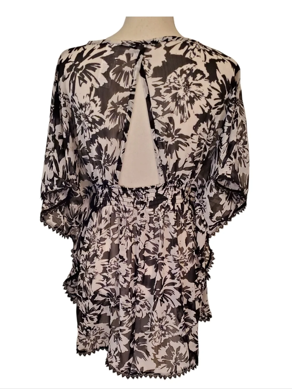 Time And Tru Black And White Floral Lace Trim Swim Cover Up Smocked Waist Size M
